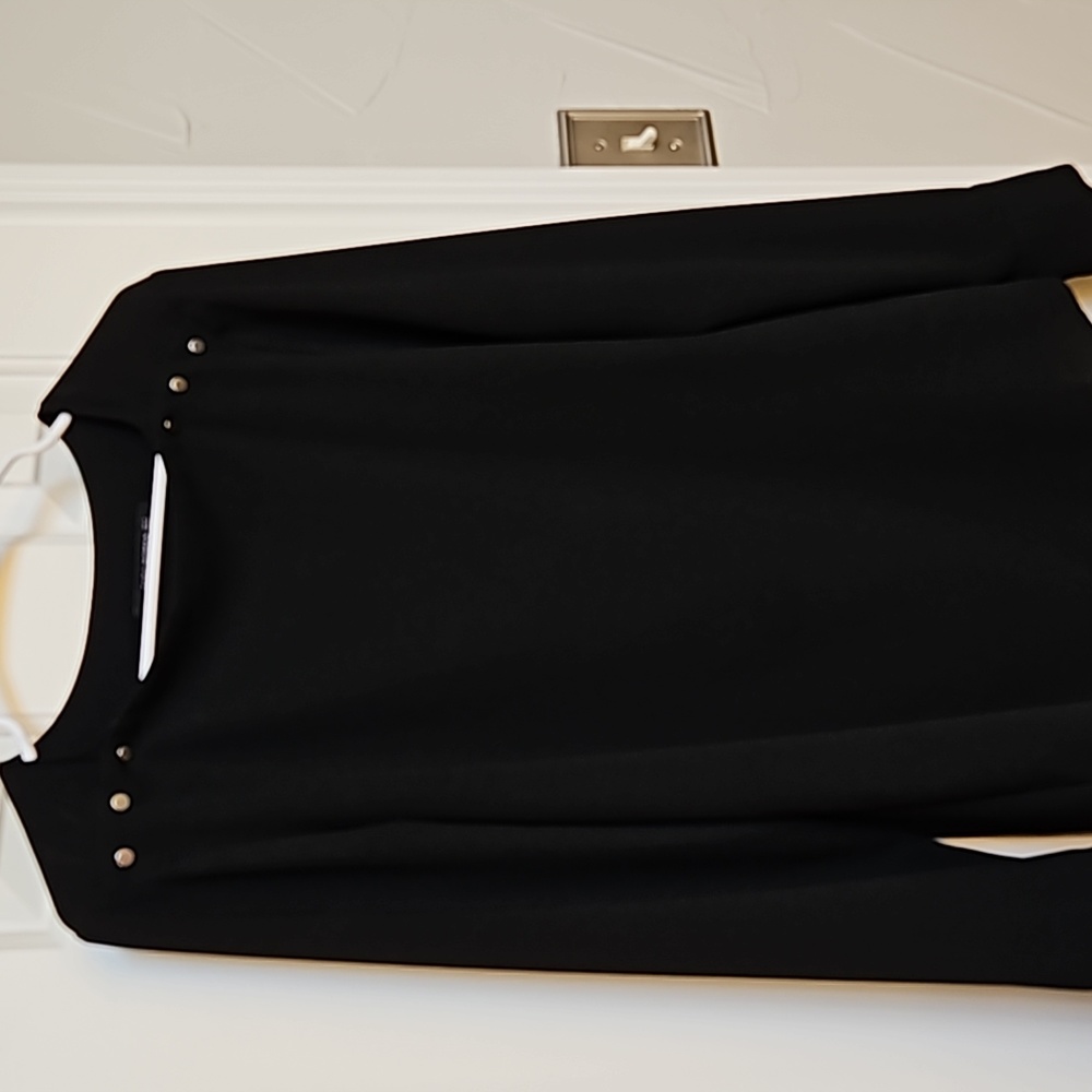 Zara Woman Black Long Sleeve Shirt with Button Detail - Picture 3 of 6